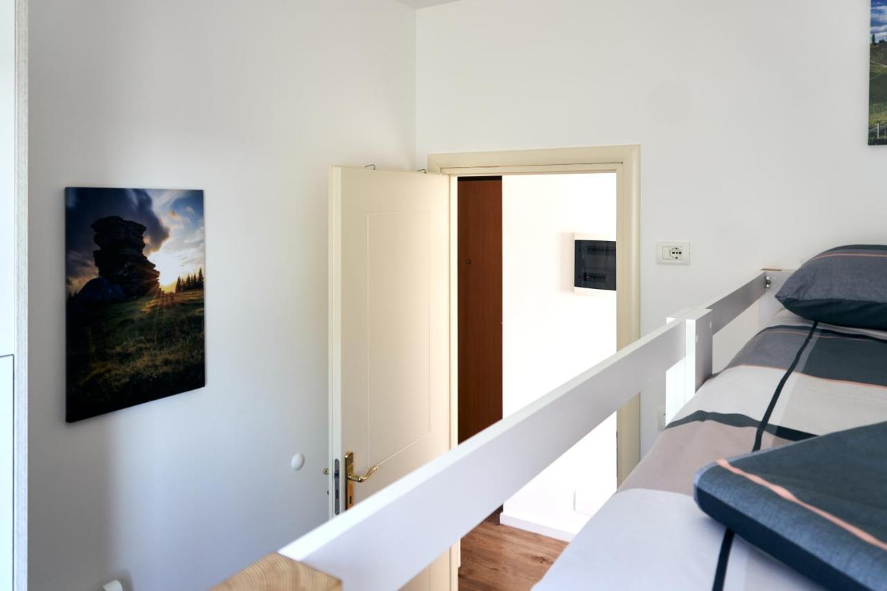 Central Beach Apartment Sarandë Eksteriør billede