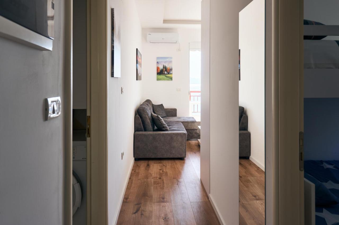 Central Beach Apartment Sarandë Eksteriør billede