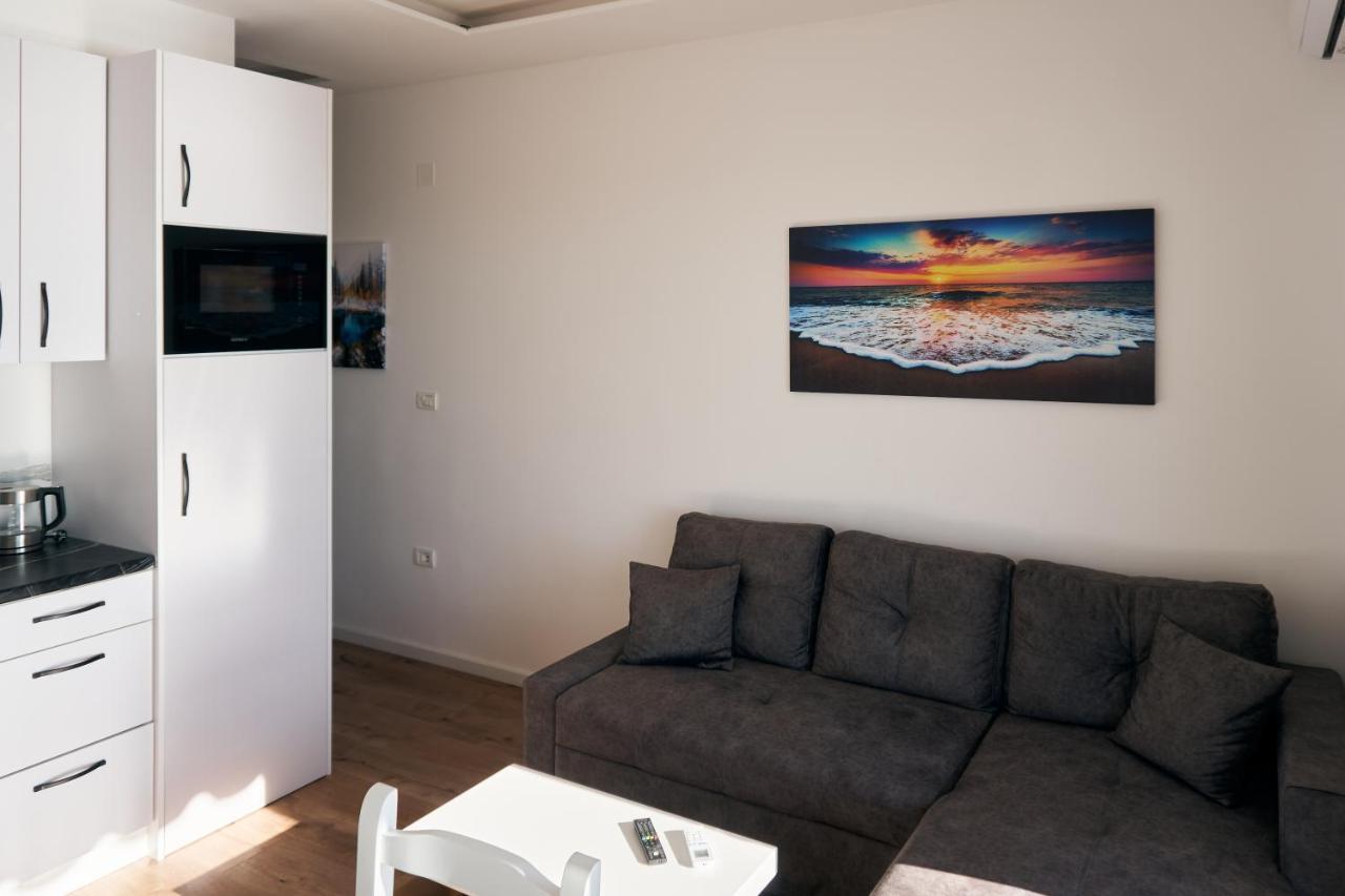 Central Beach Apartment Sarandë Eksteriør billede