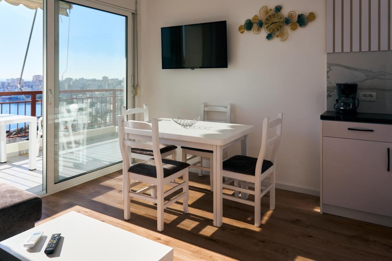 Central Beach Apartment Sarandë Eksteriør billede