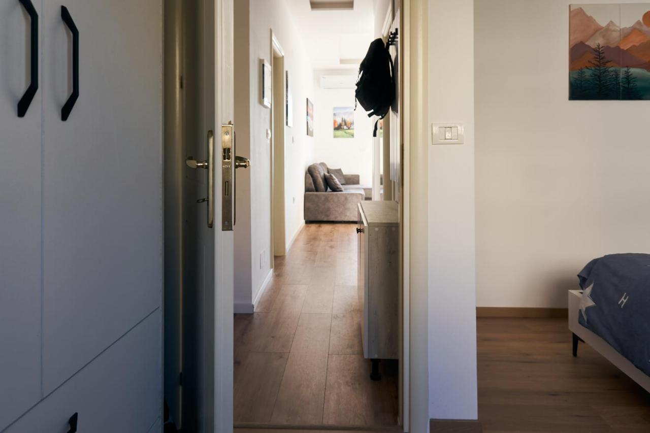 Central Beach Apartment Sarandë Eksteriør billede